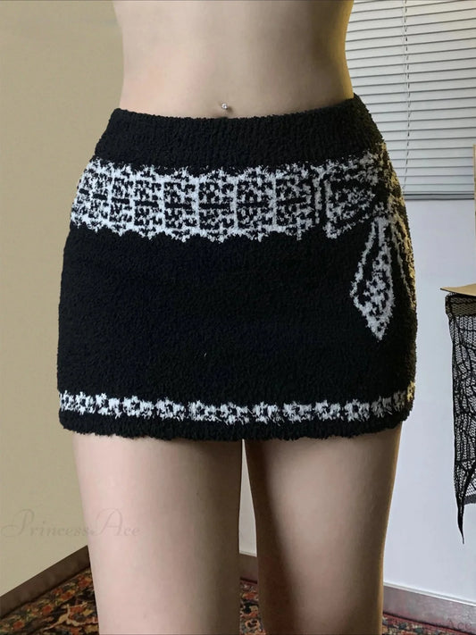 Lace Trim Mermaid Antique Skirt Black / S