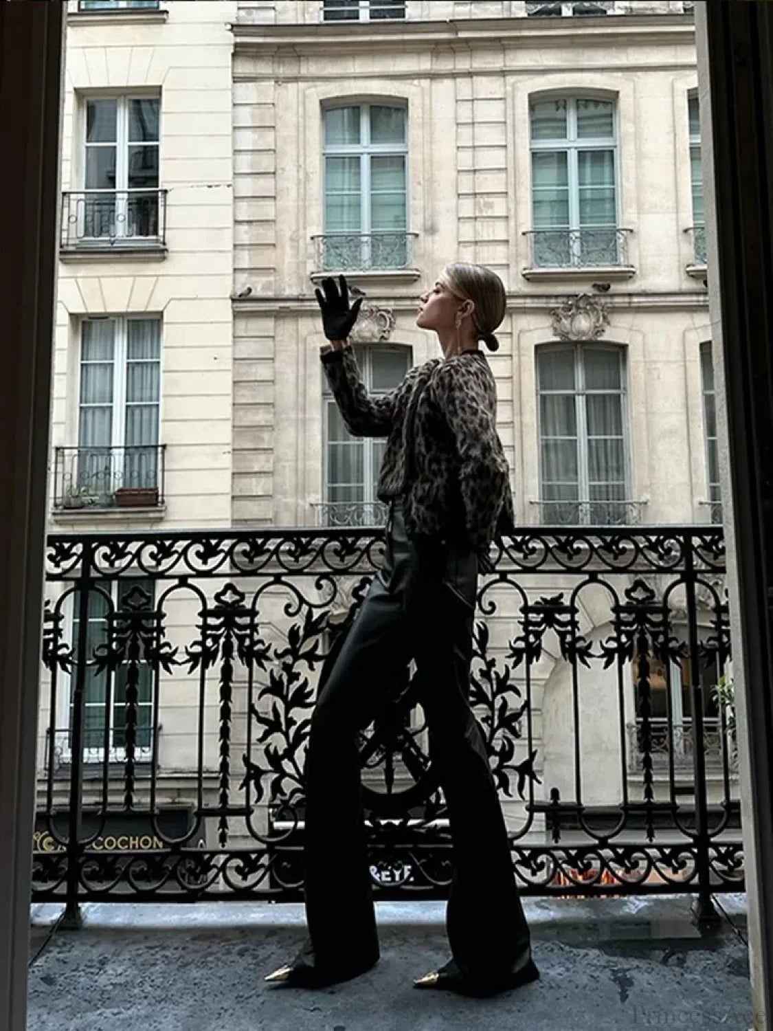 Leopard Printed Round Neck Cardigan