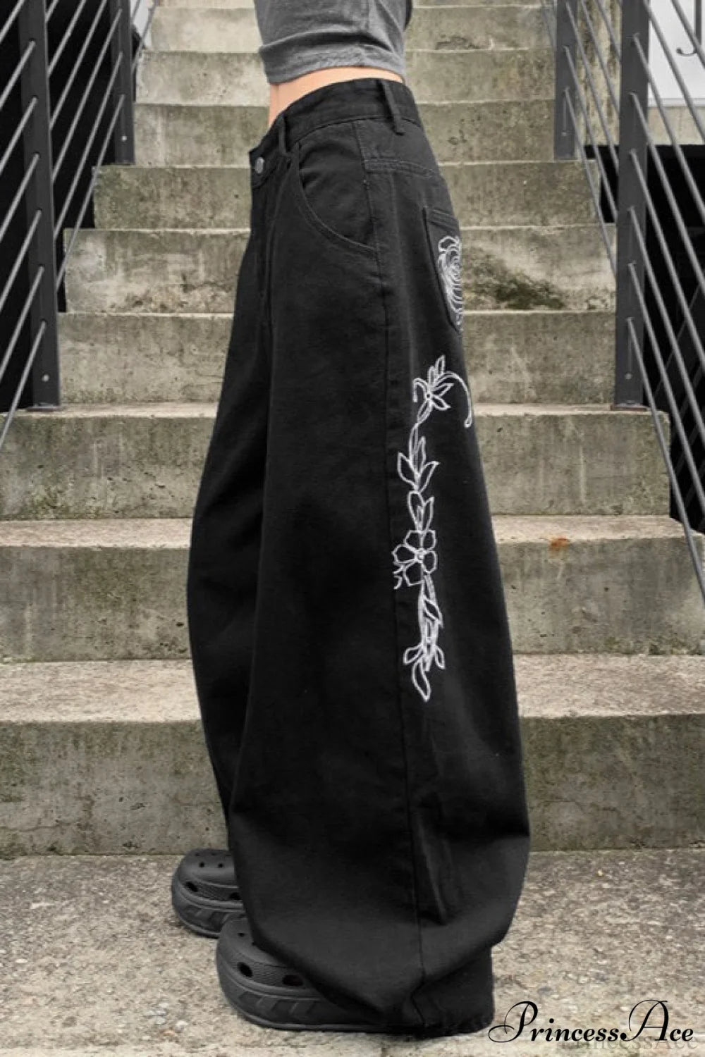 Loose Straight Leg Embroidered Low Waist Jeans