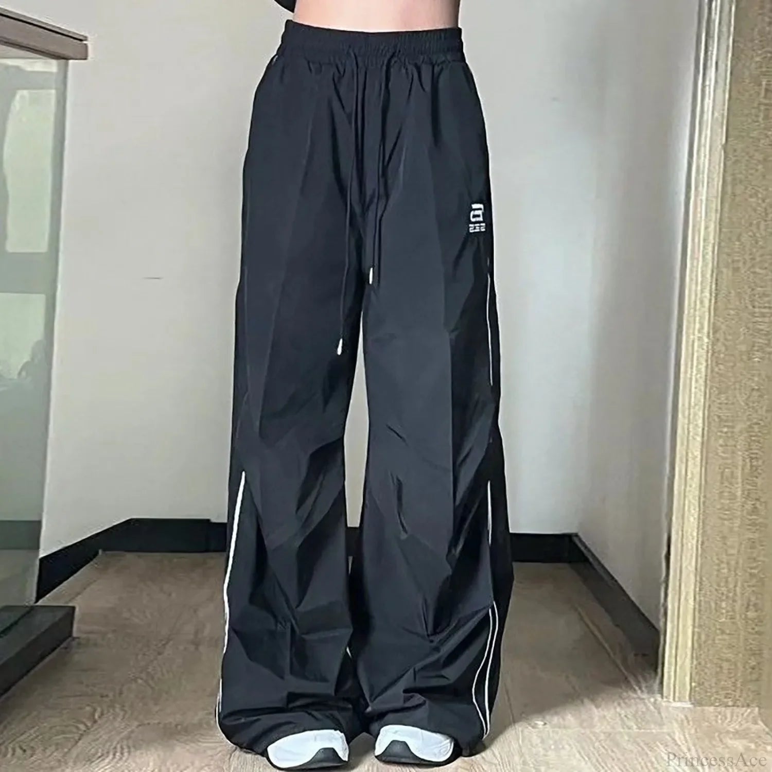 Loose Wide Leg Splicing Drawstring Jogging Pant pant-250223