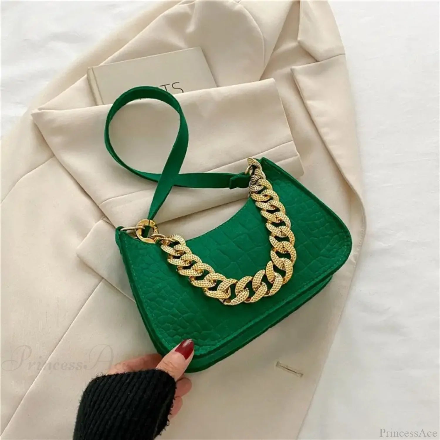 Luxury Metal Chain Shoulder Handbag Elegant Clutch Green handbag-250126