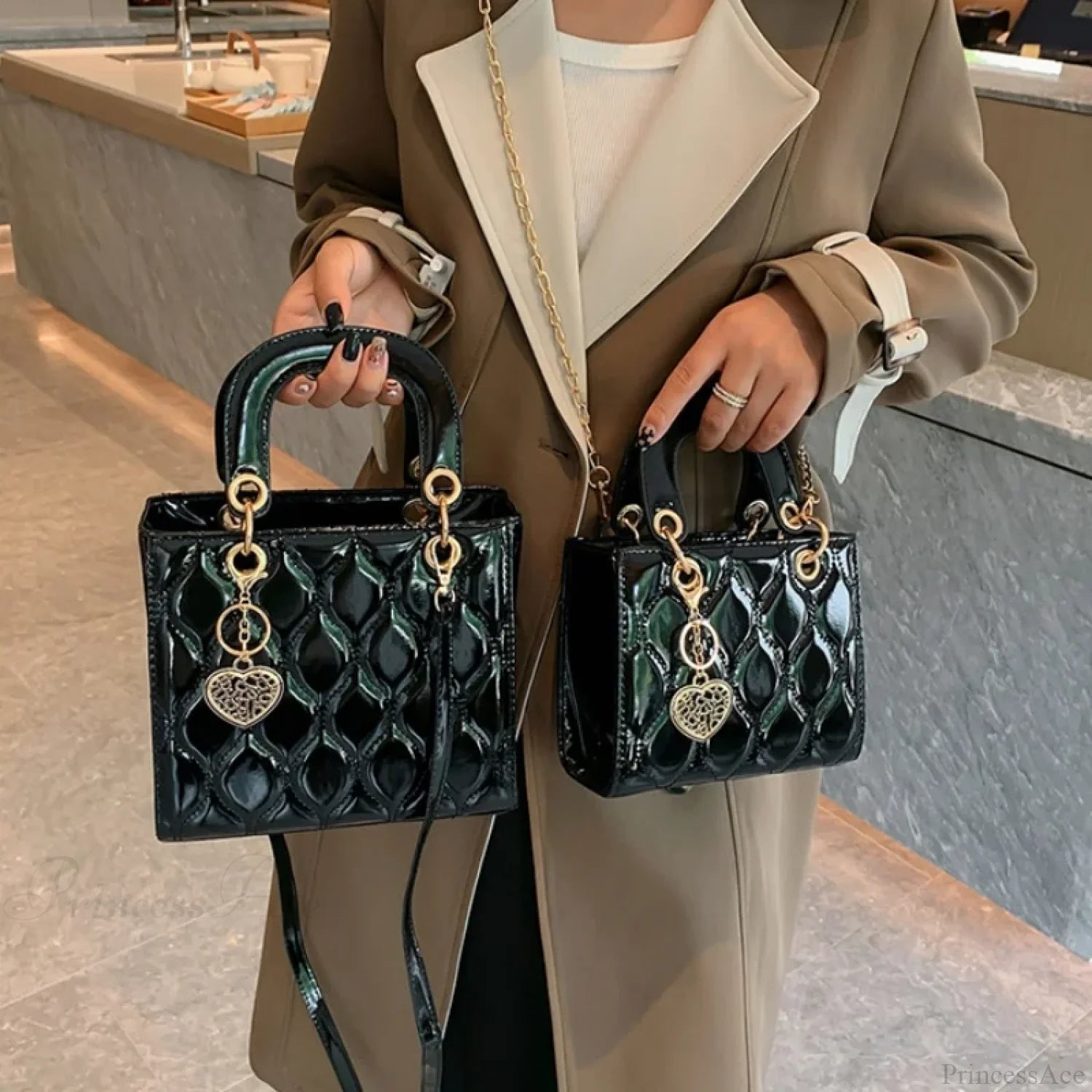 Luxury Quilted Square Handle Crossbody Handbag handbag-250126