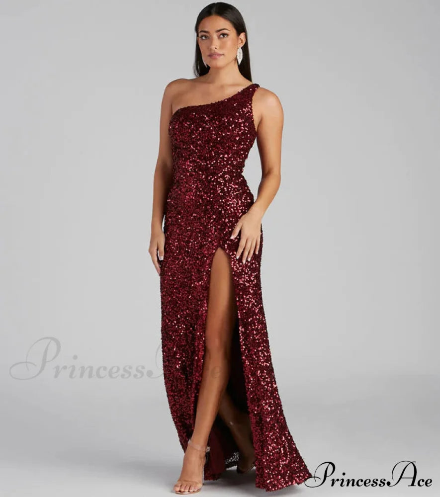 Lyla Formal One Charming Shoulder Sequin Dress S.o. Long Dresses