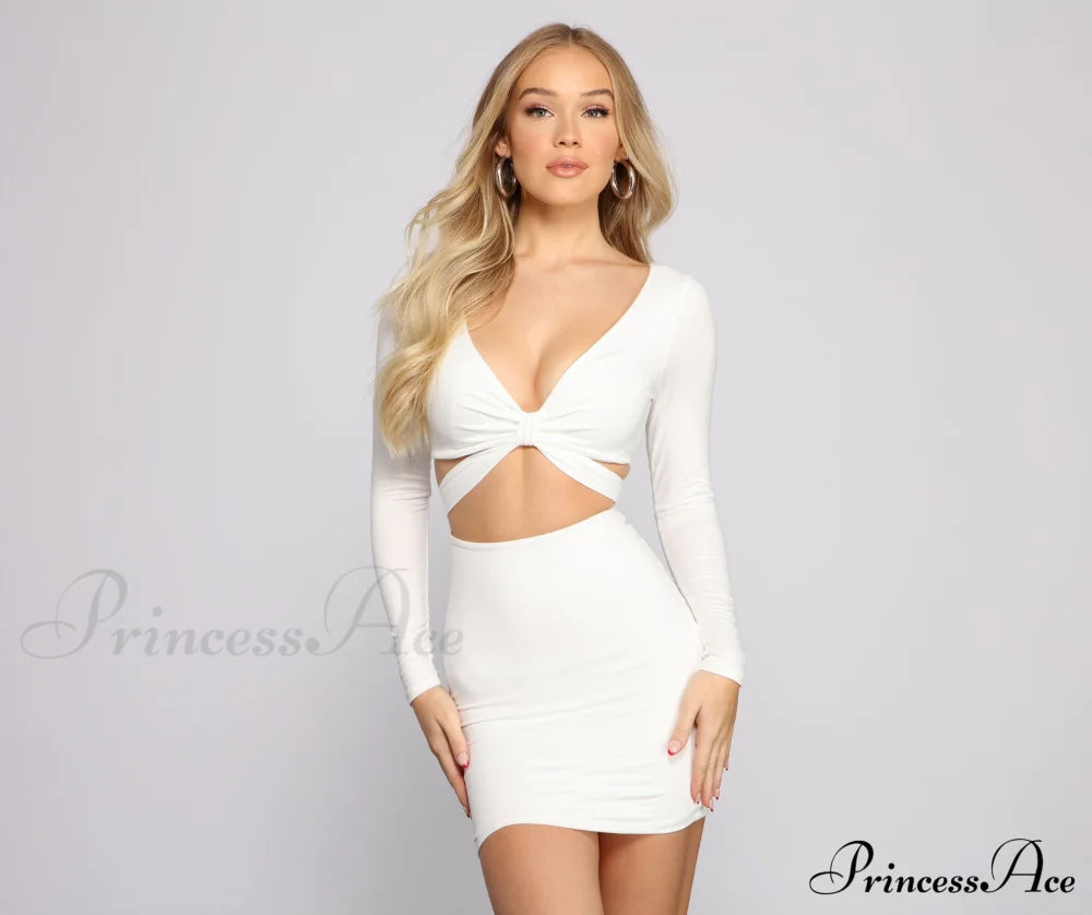 Major Bombshell Long Sleeve Mini Dress - Lady Occasions