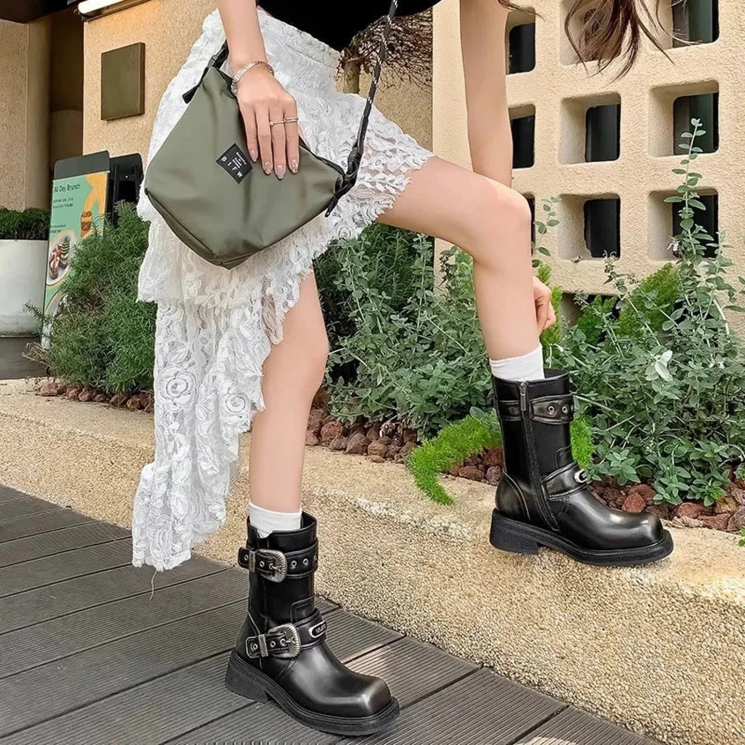 Metal Clasp Dark Medieval Motorbike Elevated Shoe Black / 35