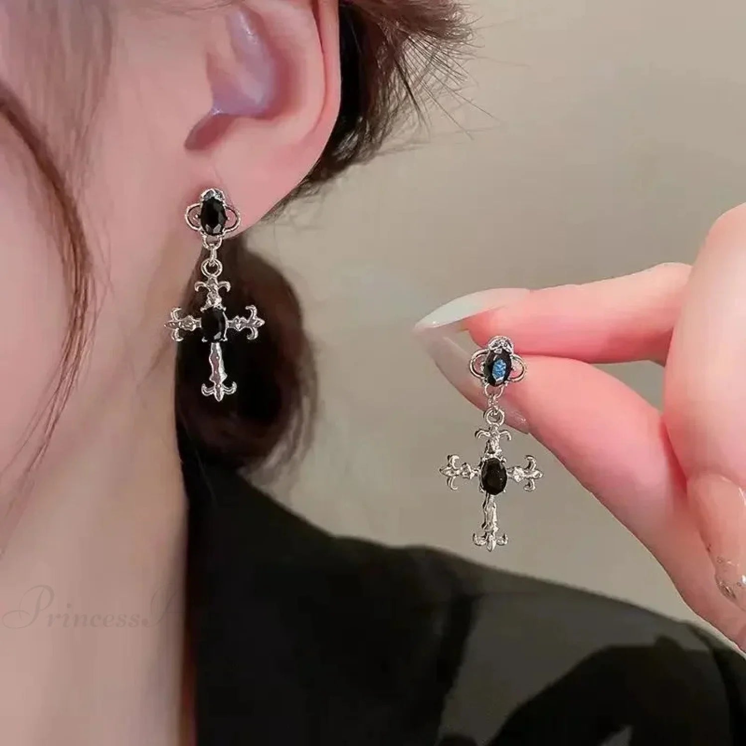 Metal Punk Dark Sword Dagger Stud Earring Black