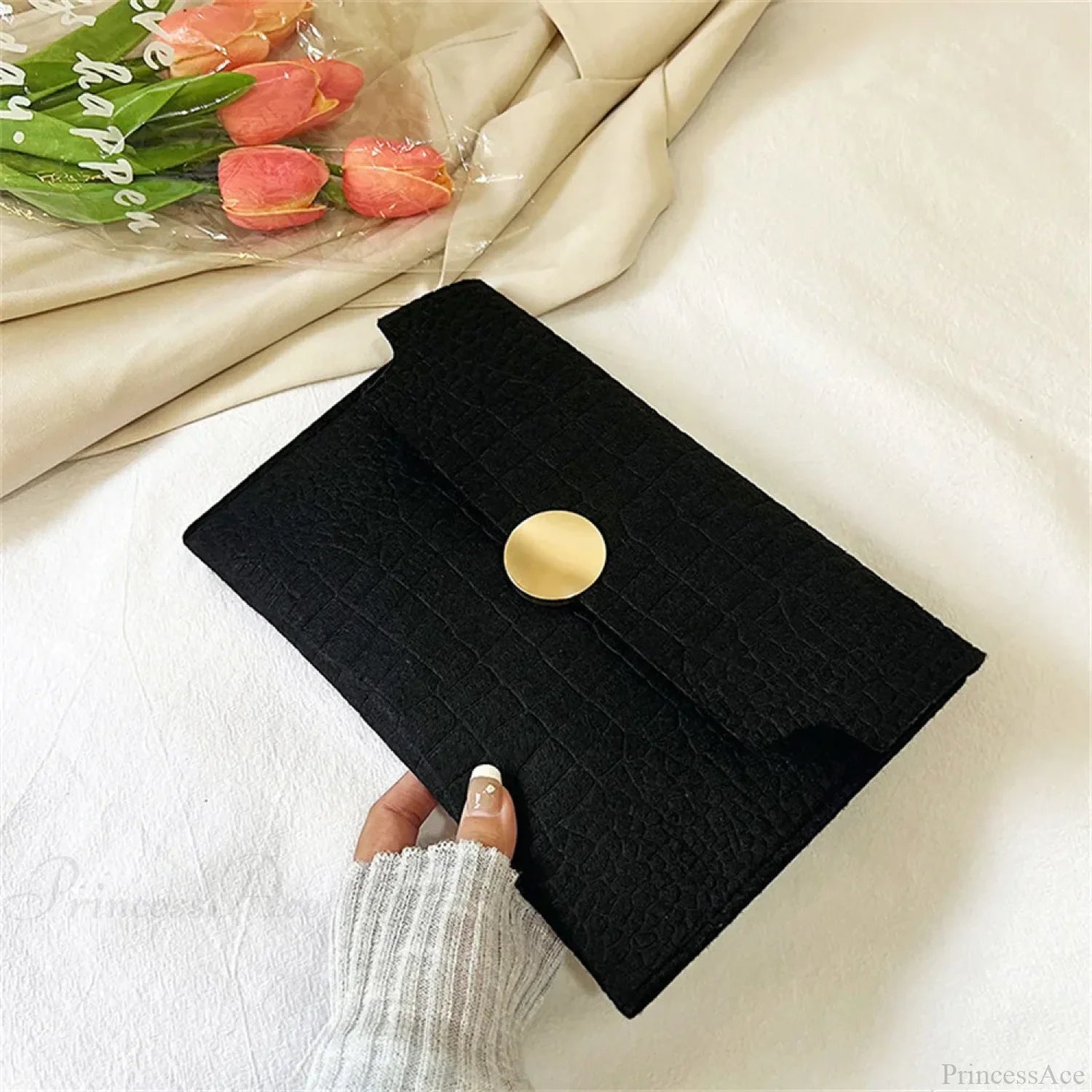 Minimalism Felt Indentation Clutch Wristlet Black wristlet-250126