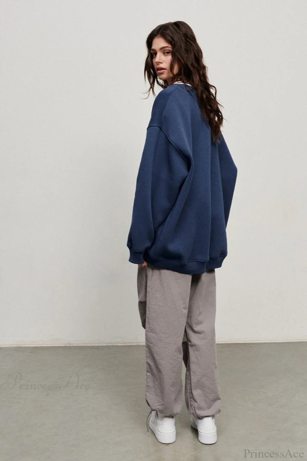 Minimalist Solid Crew Neck Oversize Sweatshirts