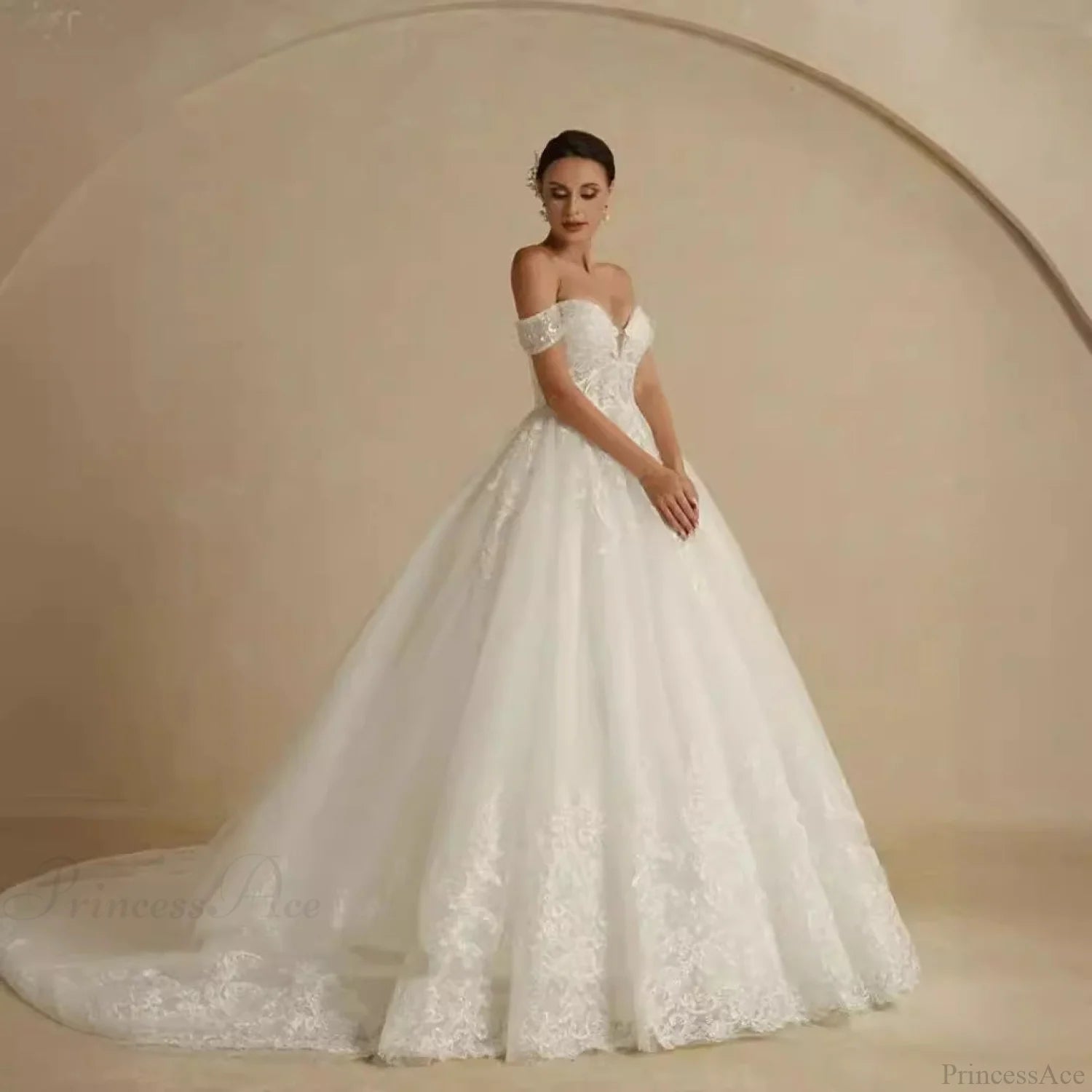 Off-Shoulder Royal Elegance Wedding Dress weddingdress-250223