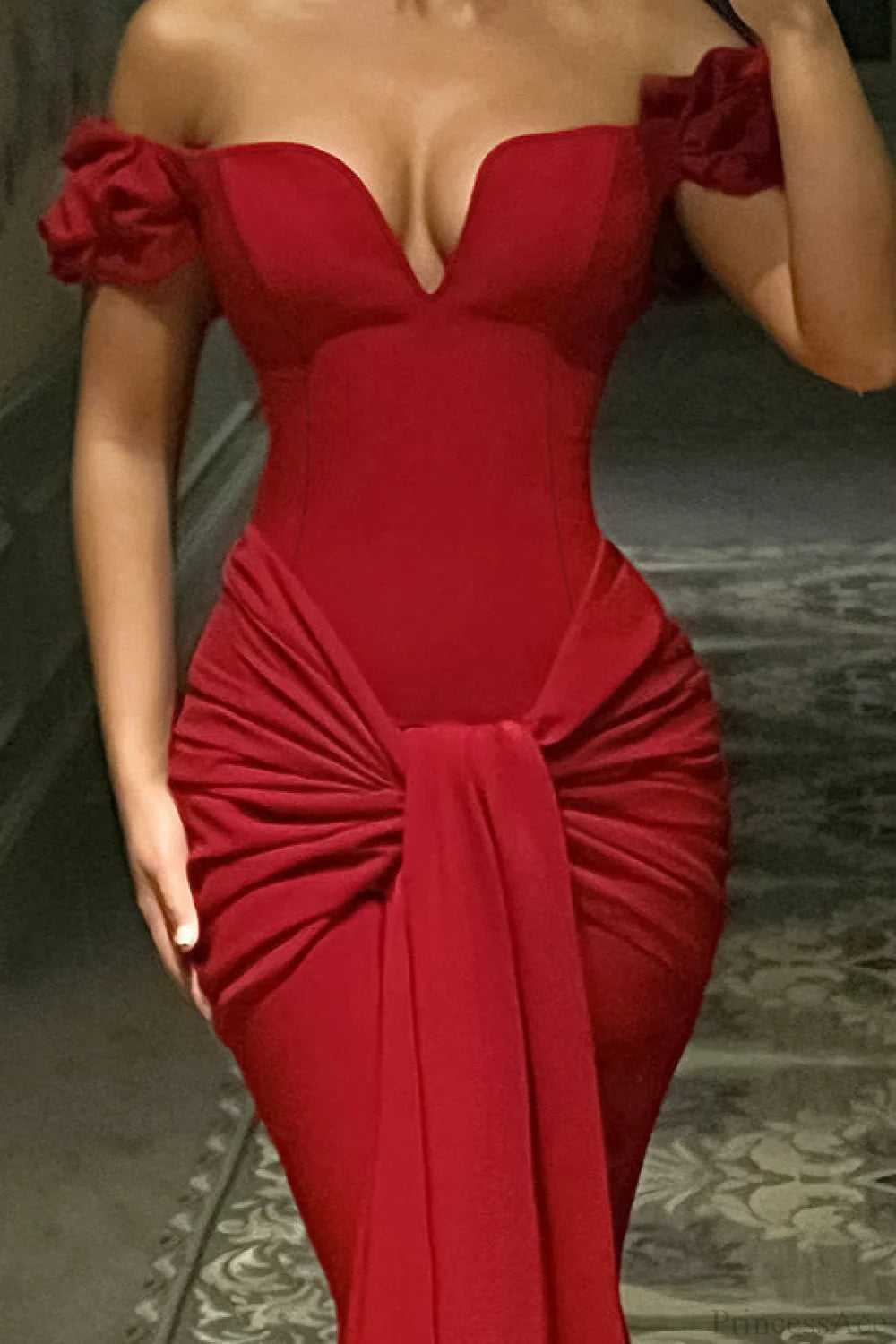 Off-Shoulder Slim Fitted Maxi Party Dress