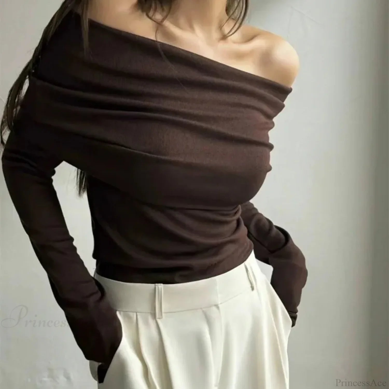 Off-Shoulder Slim Long Sleeve Pleated Sweater Brown / S