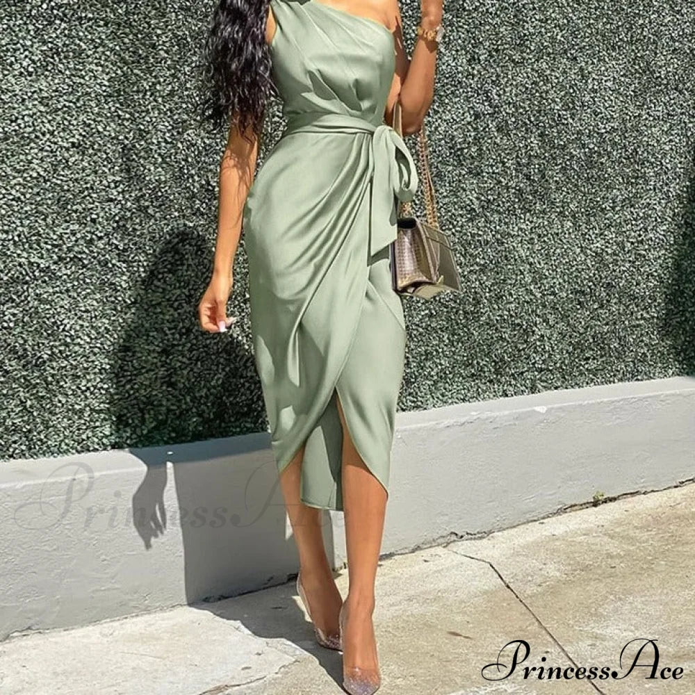 One Party Bodycon - Gown Ruched Shoulder Style