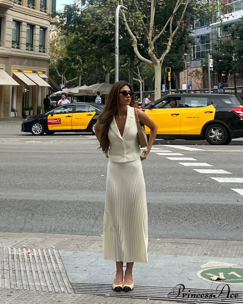 Pleated Midi Skirt Charming And Vest Set