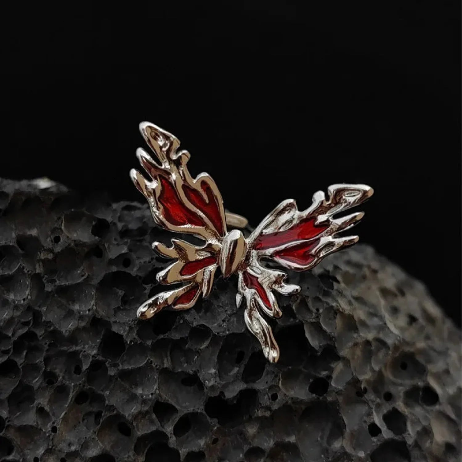 Rebel Spikes Creeper Crimson Gem Gothic Ring resizable / silver6
