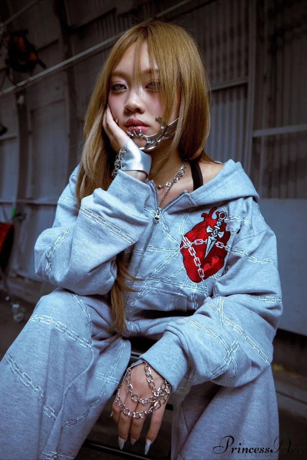 Relaxed Fit Chain Heart 3D Embroidery Print Hoodie