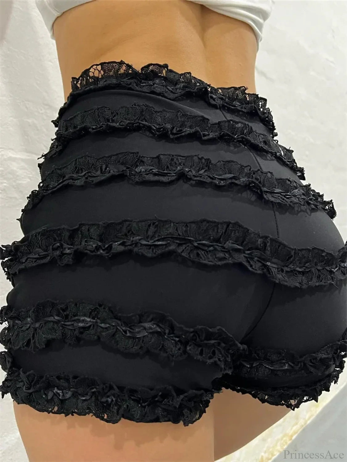 Retro Ruffled High Waist Short short-250223