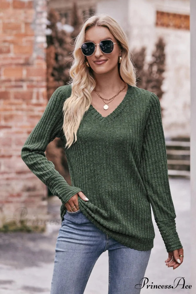 Ribbed Long Arm V-Neck Top
