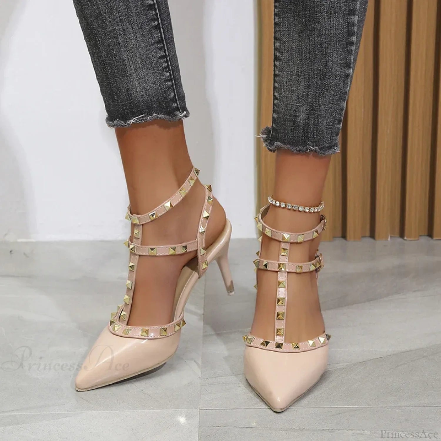 Rivets Sandals Summer Thick Fine High-Heeled Pointed Stiletto Nightclub High Heel Apricot / 35