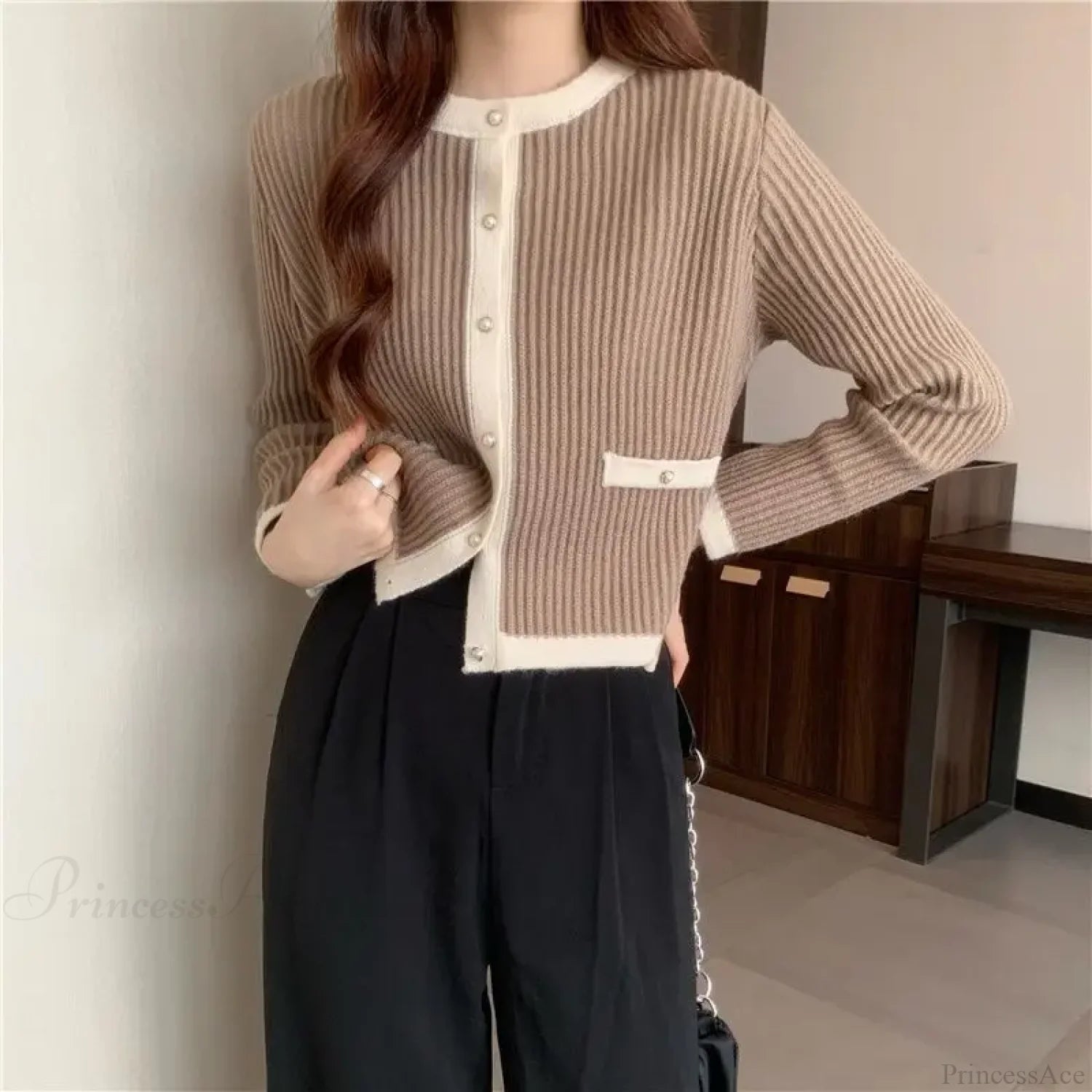 Round Neck Button Fashion Cardigan