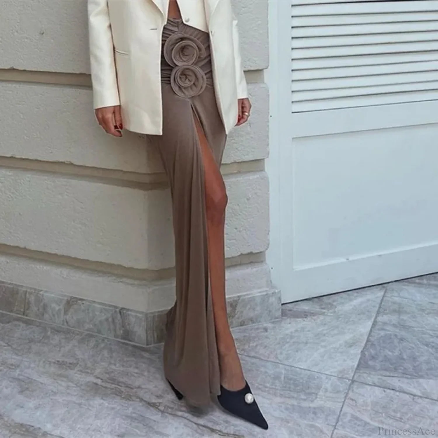 Ruched Split Floral Applique Maxi Skirt skirt-250126