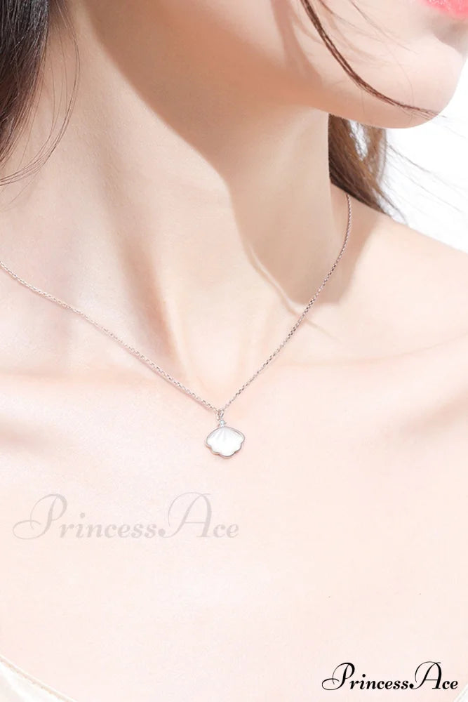Shell Pendant Necklace Jewelry