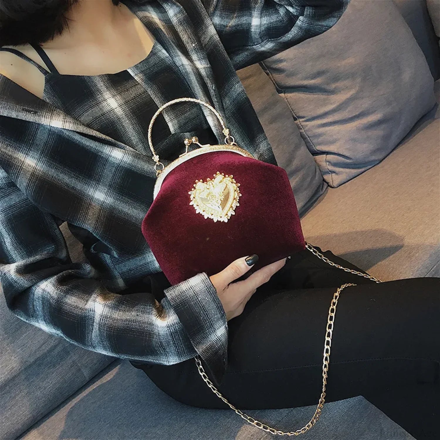 Shiny Heart Shape Evening Clutch Chain Shoulder Bag clutchbag-250126