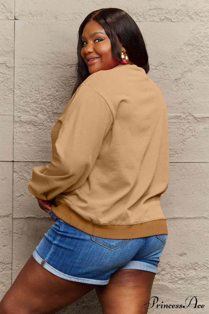 Size Full Face - Smiling Simply Graphic Sweatshirt Love Sweaters-L