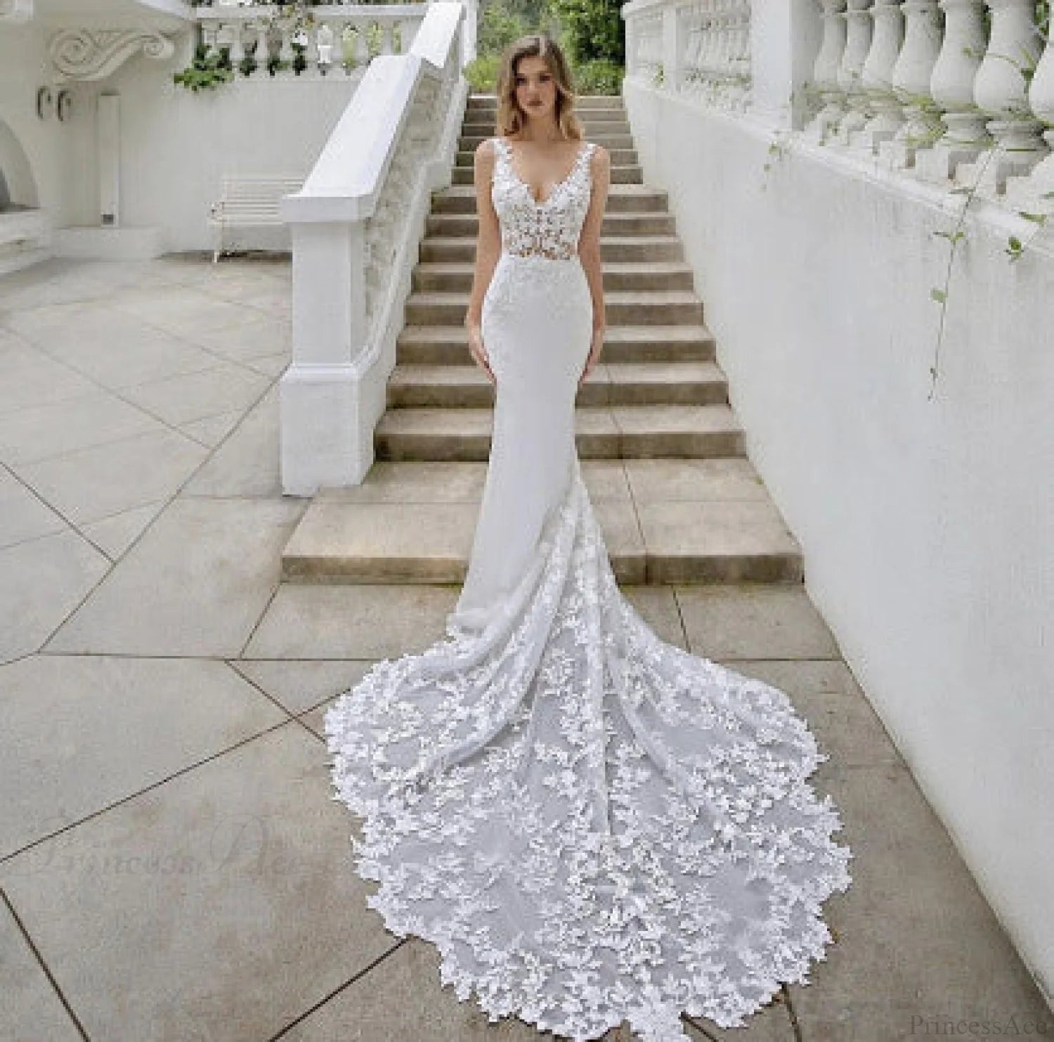 Slim Tail Wedding Dress off white / US 2 weddingdress-250223