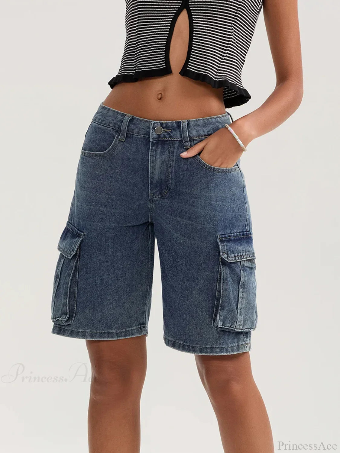 Solid Mid Rise Button Denim Short short-250223