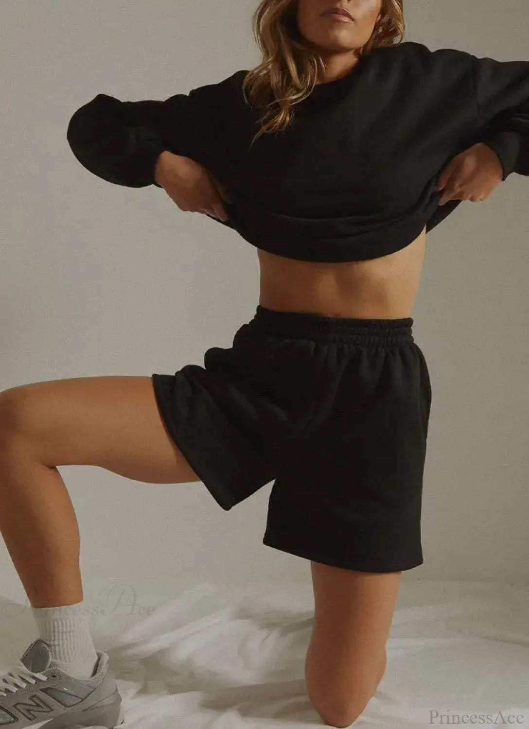 Solid Wide Leg Slant Pocket Short short-250223