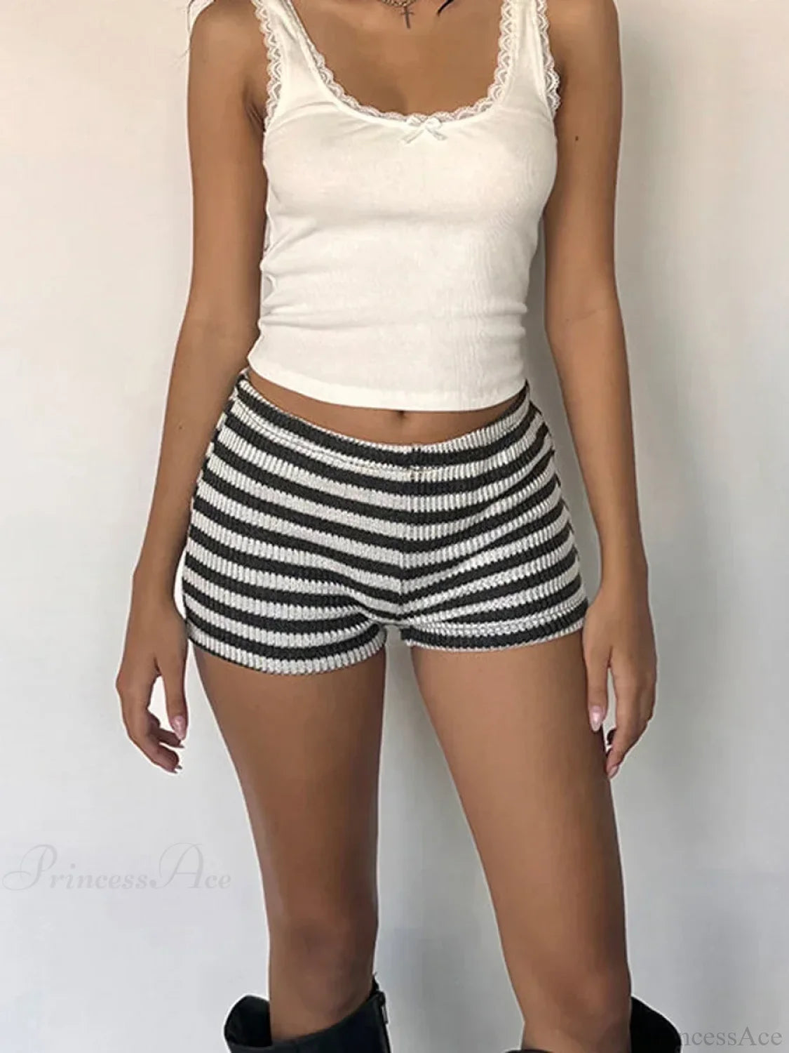 Stripe Ribbed Knit Low-Rise Short short-250223