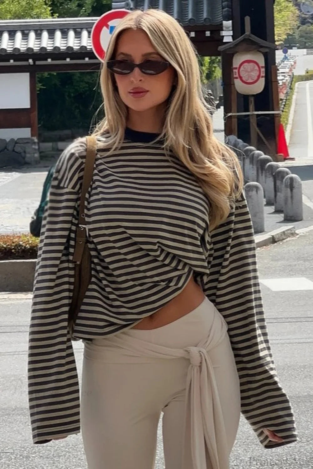 Striped Color Block Crew Neck Loose Long Sleeve Tee Black / S