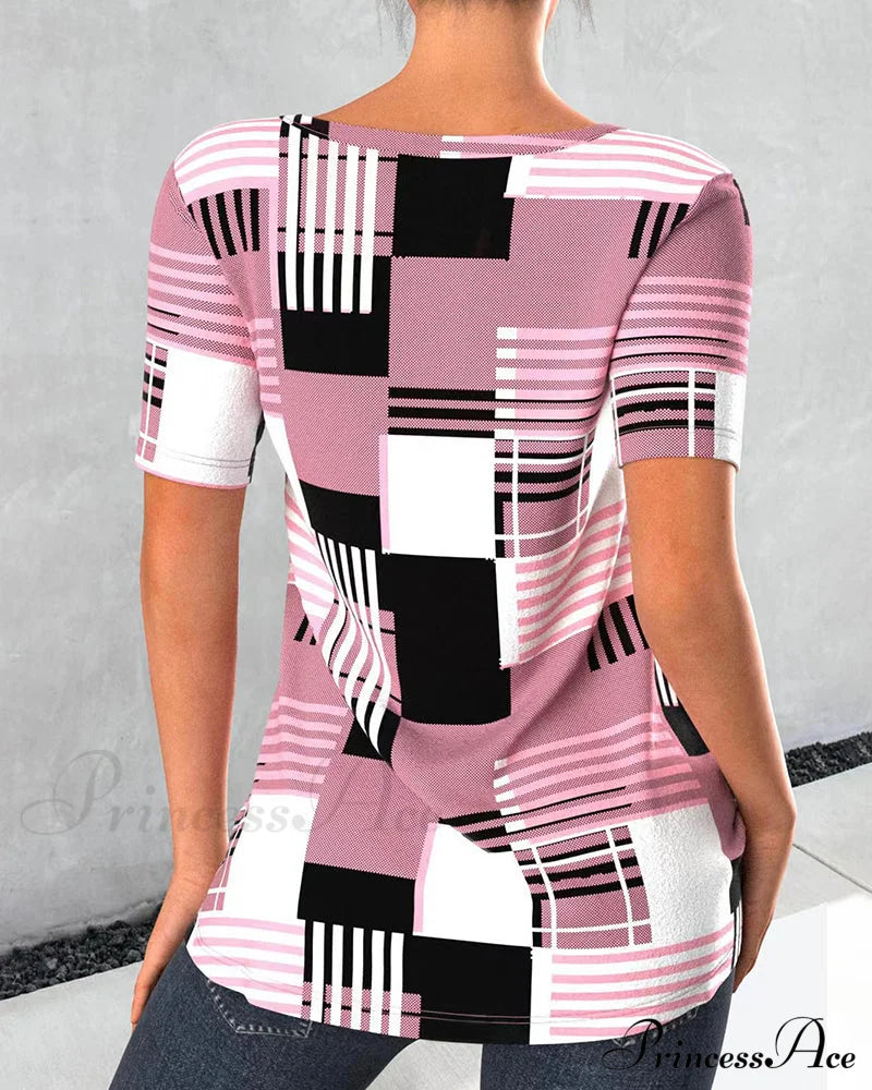 T-Shirt Check With V-Neck Print T-Shirts