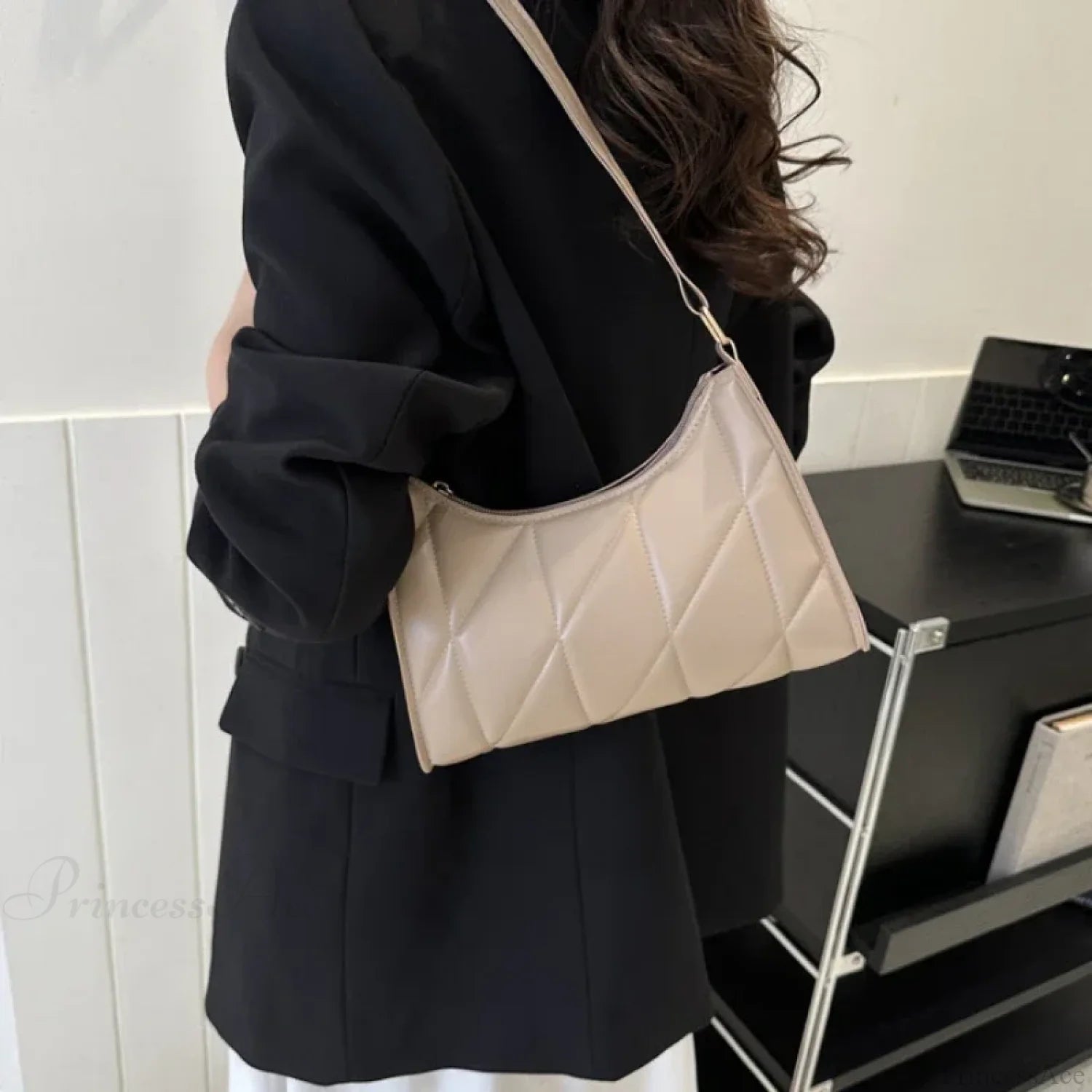 Trendy PU Leather Underarm Shoulder Bag shoulder-250126