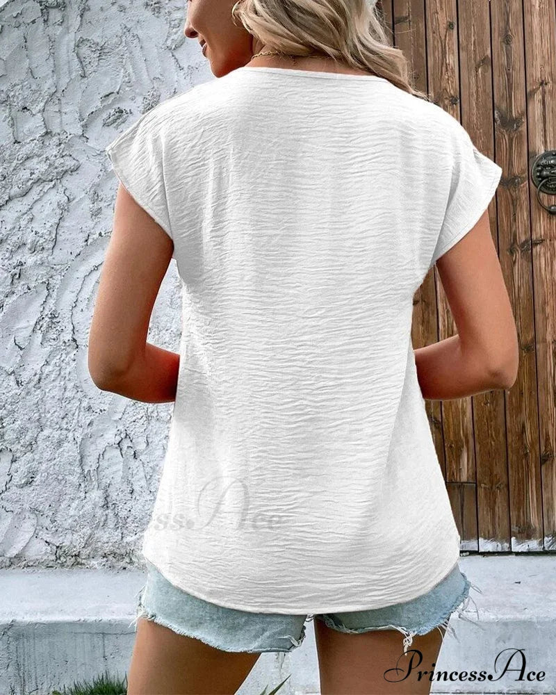 V-Neck Tee T-Shirts
