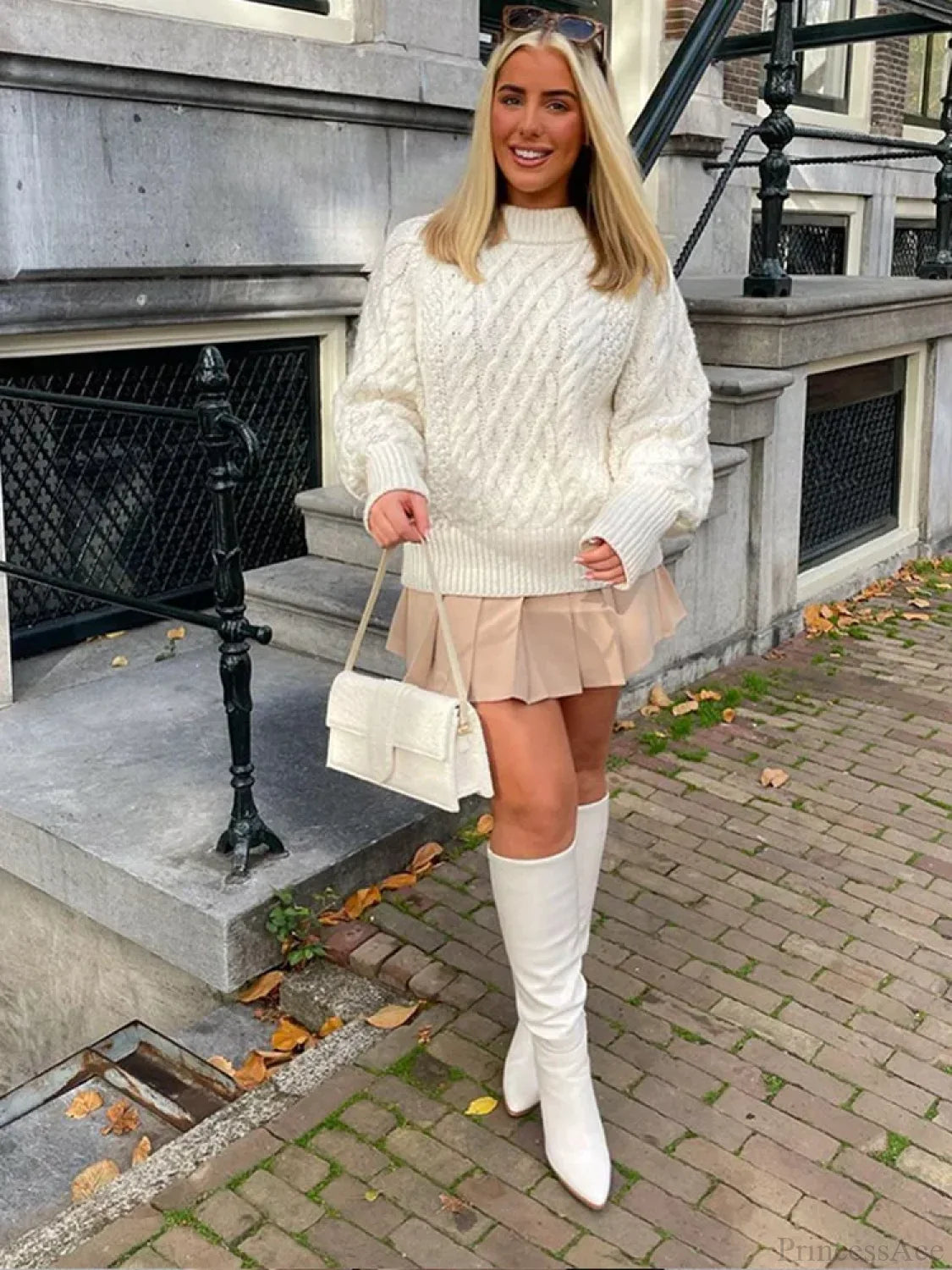 Warm Threaded Round Neck Sweater