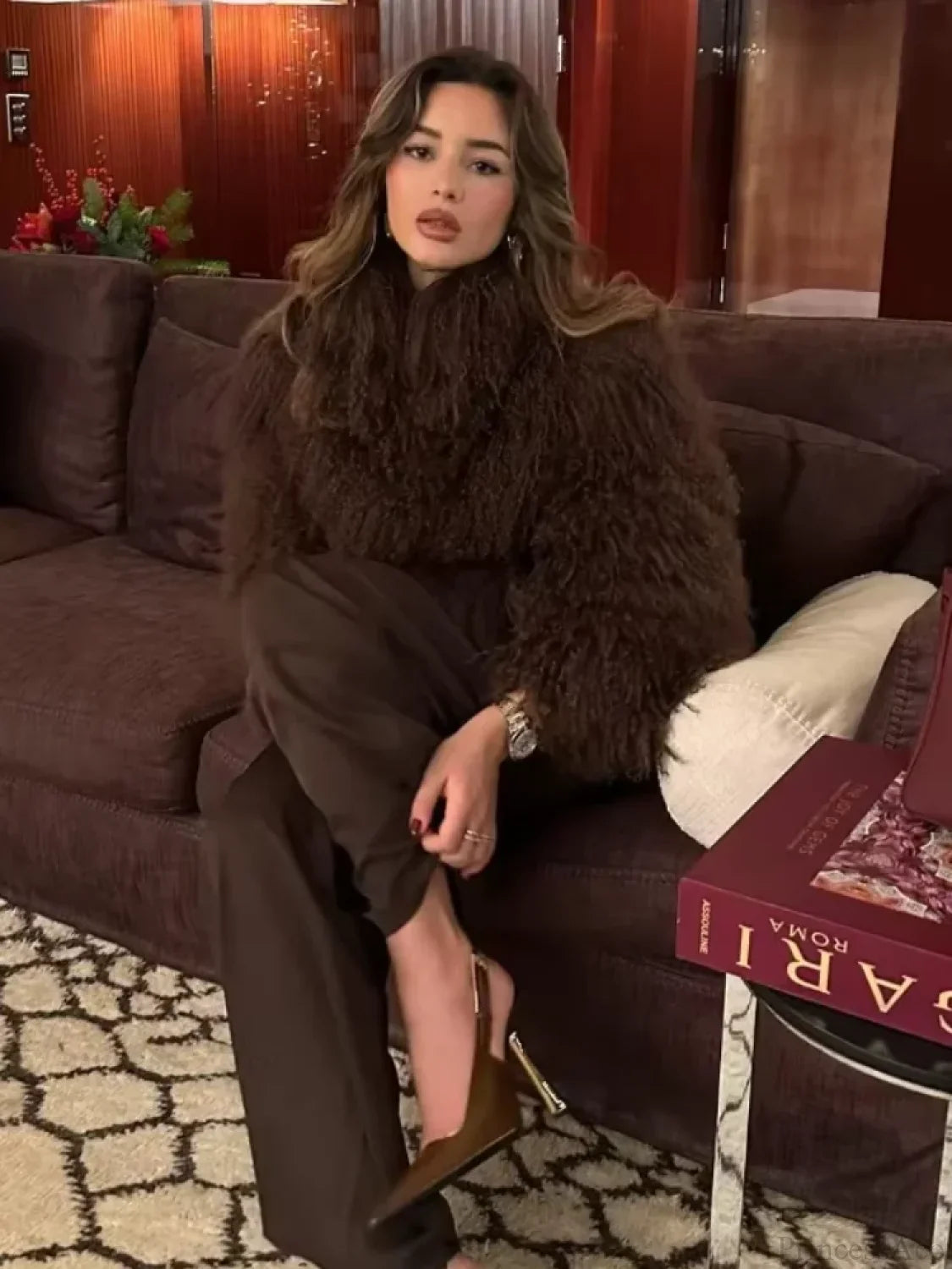 White Thicken Cropped Coat Brown / S